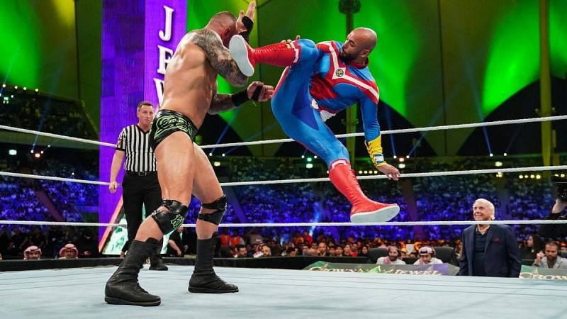 'Resident Superhero' vs 'The Viper' -- Who will survive?